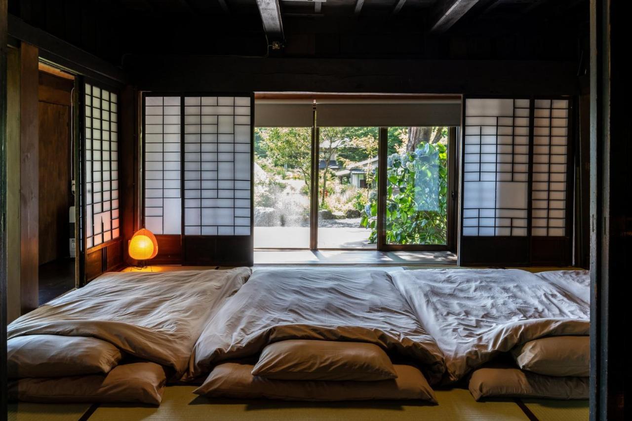 יאמאנאשי Livegrace House Lake Saiko 西湖古民家 מראה חיצוני תמונה