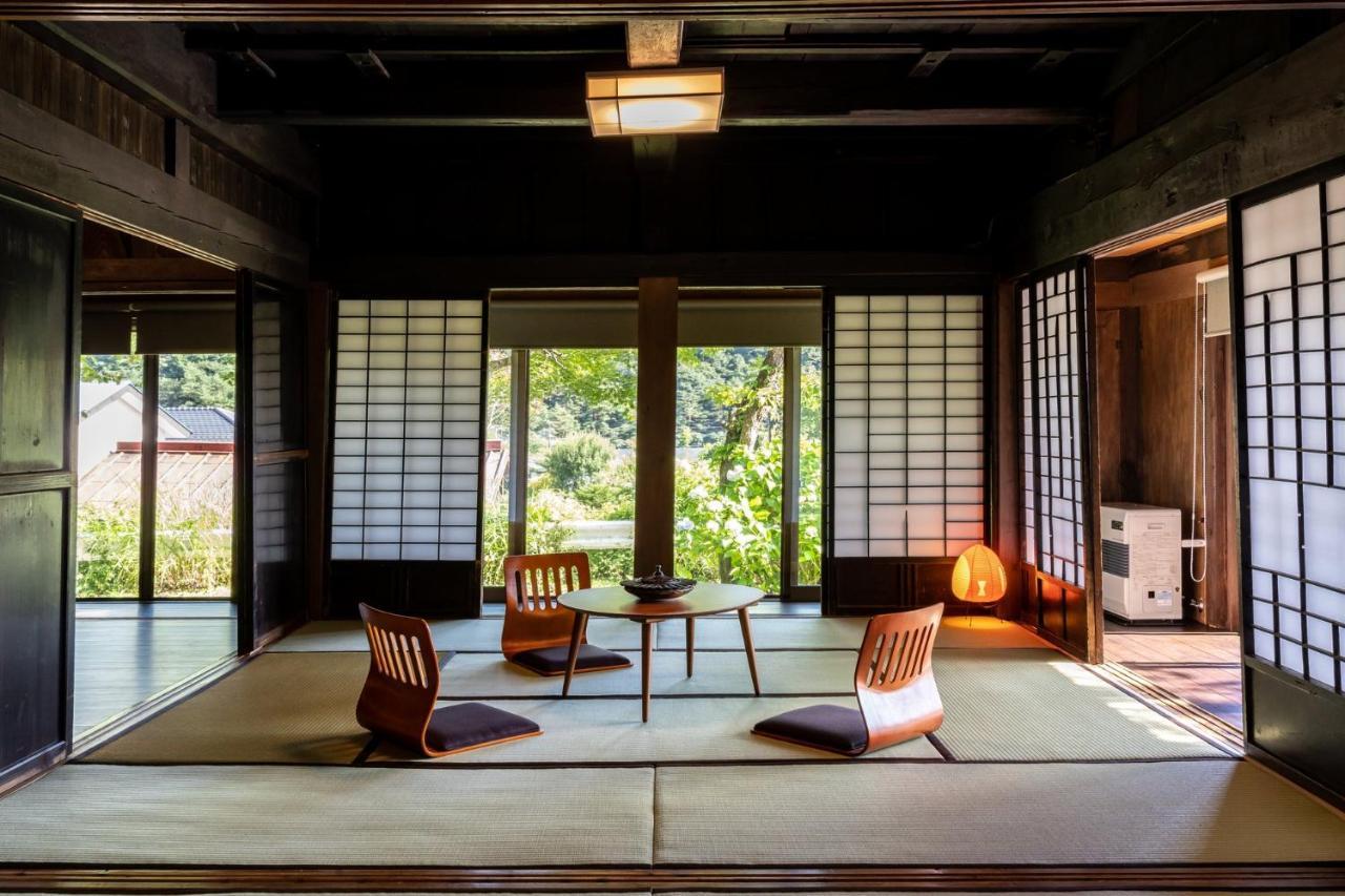 יאמאנאשי Livegrace House Lake Saiko 西湖古民家 מראה חיצוני תמונה