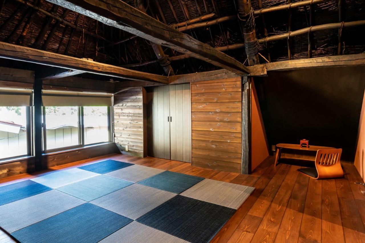 יאמאנאשי Livegrace House Lake Saiko 西湖古民家 מראה חיצוני תמונה