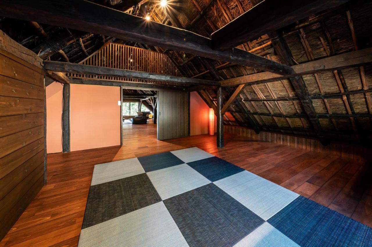 יאמאנאשי Livegrace House Lake Saiko 西湖古民家 מראה חיצוני תמונה